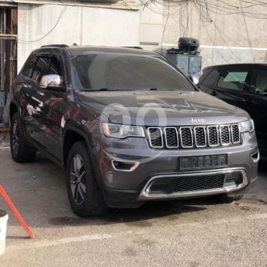 Jeep in Beirut City - Grand Cherokee 2018