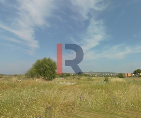 R9-3191 Land for Sale in Btourram – Koura (3,502 m², Agricultural, Zoning 10/5)
