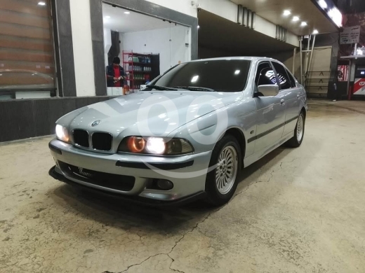 BMW in Hoch el-Oumara - E39 تمساح Model 97