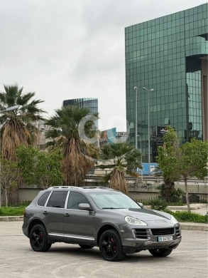 Porsche in Zouk Mosbeh - Porsche cayenne s Model 2008