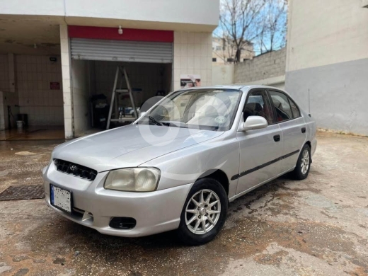 Hyundai in Beirut City - Hyundai accent model 2000