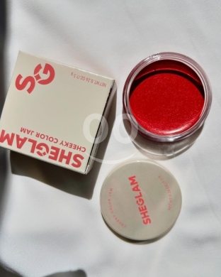 Health & Beauty in Baabda - أحمر خدود شي جلام تشيكي كولور جام - أحمر | SHEGLAM Cheeky Color Jam Blush - Red
