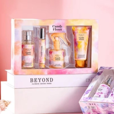 طقم هدايا كاندي فلوس للعناية بالجسم 4 قطع | Candy Floss 4-Piece Fragrance & Body Care Gif… — 2