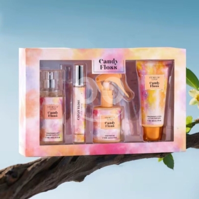 Health & Beauty in Baabda - طقم هدايا كاندي فلوس للعناية بالجسم 4 قطع | Candy Floss 4-Piece Fragrance & Body Care Gift Set