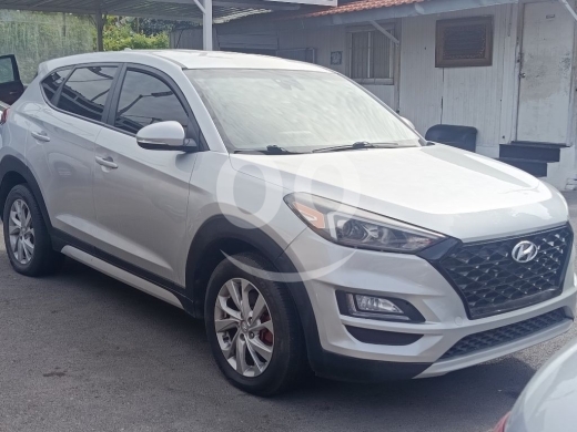 Hyundai in Wadi el-Zineh - هيونداي توكسون 2019 لون فضي بحالة ممتازة | 2017 Hyundai Tucson Silver - Excellent Condition