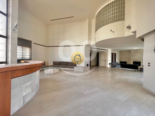 Apartments for rent in Ramlet al-Baydah - Luxurious Sea View Duplex for Rent Ramlet El Bayda