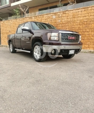 جي إم سي في مدينة بيروت - GMC Sierra 2008
