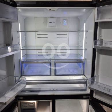 براد بيكو انفرتر أسود شبه جديد مع كفالة سنة | Black Beko Inverter Refrigerator Like New — 3