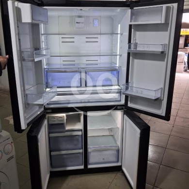 براد بيكو انفرتر أسود شبه جديد مع كفالة سنة | Black Beko Inverter Refrigerator Like New — 2