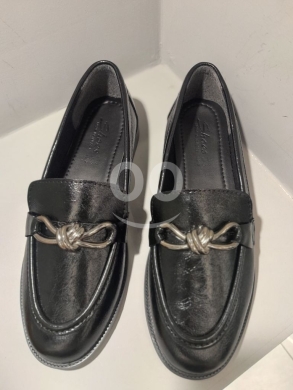Vêtements, chaussures et accessoires dans Abou Samra - حذاء لوفر نسائي أسود مريح وعصري للدوام | Comfortable Black Women&#039;s Loafers for Work
