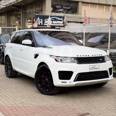 روفر في طرابلس - رينج روفر سبورت 2018 سوبرتشارج V8 نظيفة | 2018 Range Rover Sport V8 Supercharged - Clean Carfax