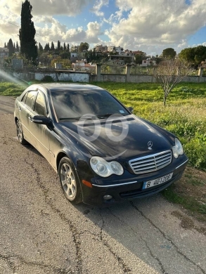 Mercedes-Benz in Nabatyeh - C280 2006
