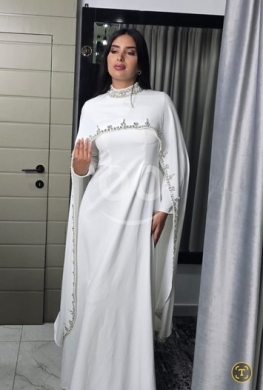 Clothes, Footwear & Accessories in Tripoli - فستان سهرة أبيض فاخر بتصميم الكاب وتطريز كريستال راقٍ | Elegant White Cape Evening Gown with Crystal