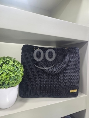 Vêtements, chaussures et accessoires dans Tripoli - حقيبة "كروشيه" يدوية سوداء بتصميم واسع وعملي | Large Chic Black Crochet Tote Bag