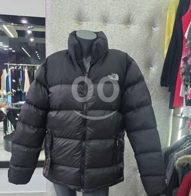 Vêtements, chaussures et accessoires dans Tripoli - جاكيت منفوخ "بافر" كلاسيكي باللون الأسود | Classic Black Puffer Jacket