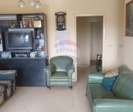 عقارات تجارية للبيع في علما - R9-3217 Full Building for Sale in Alma - Zgharta مبنى كامل للبيع في علما زغرتا (2444 m², 3 Levels, 5 Apartments, 8 Shops)