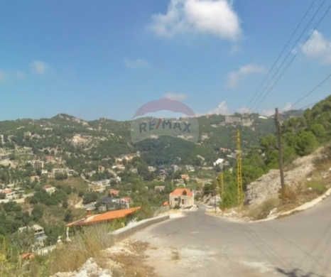 Lands for sale in Port of Beirut - R9-3225 Land for Sale in Al Shouweir - Metn أرض للبيع في الشوير المتن (990 m² Residential)