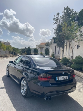 BMW in Doueir - BMW E90 325i 2006