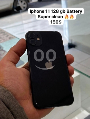 Mobile phones in Tripoli - iPhone 11 128GB - 95% Battery - Super Clean & Guaranteed | آيفون 11 مساحة 128 جيجا - نظيف جداً