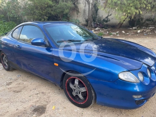 Hyundai in Beirut City - هيونداي موديل ٢٠٠٢