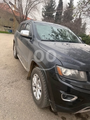 Jeep in Beirut City - Grand Cherokee 2014