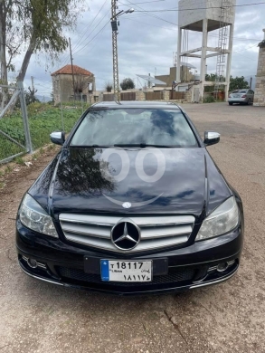 Mercedes-Benz in Zgharta - Mercedes C200 model 2008