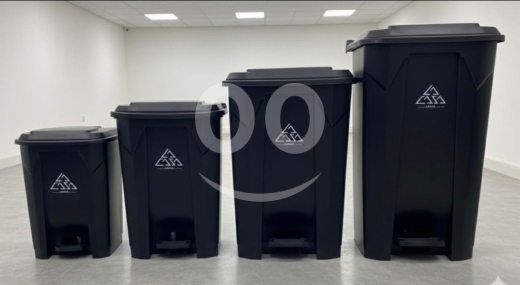 Other home furniture in Choueifat - سلال نفايات بلاستيكية متينة مع دواسة قدم | Durable Plastic Waste Bins with Step Pedal System