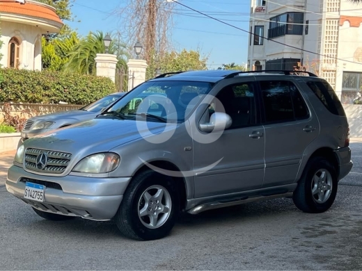 Mercedes-Benz in Saida - Rang ML 320 Model 2000
