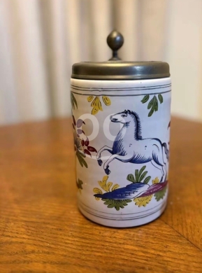 Antiques & Collectibles in Al Dahye - Classic antique