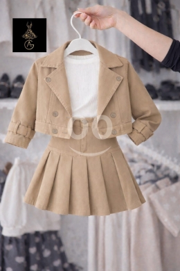 مستلزمات الاطفال في Loussiya - طقم بناتي 3 قطع تنورة وبليزر كتان نخب أول | Girls&#039; 3-Piece Linen Skirt and Blazer Set