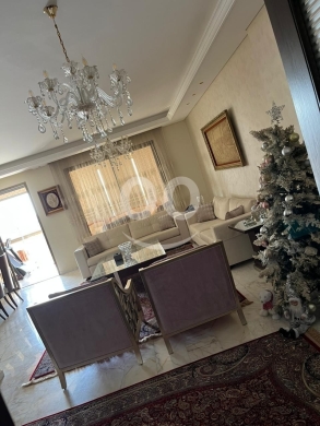 Apartments for sale in Bir Hassan - شقة لقطة للبيع في بئر حسن 220م مع طاقة شمسية وعفش | Luxury 220sqm Apartment in Bir Hassan