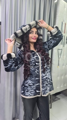 Clothes, Footwear & Accessories in Tripoli - جاكيت جلد طبيعي وجهين مع فرو ناعم وقبعة | Premium Double-Face Leather & Faux Fur Hooded Jacket