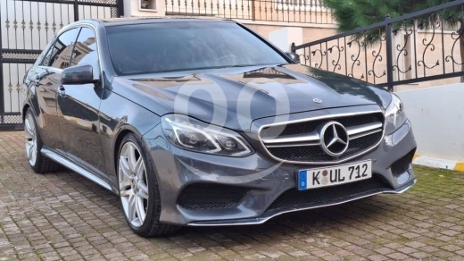 Mercedes-Benz in Tripoli - Mercedes E350 model 2011