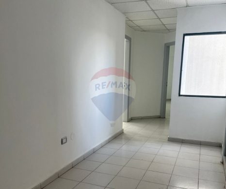 عقارات تجارية للإيجار في ساحة النور - R9-3240 Office for Rent in Sahat Nour Tripoli - 80 m² SEO Title: مكتب للإيجار في ساحة النور طرابلس - 80 متر مربع