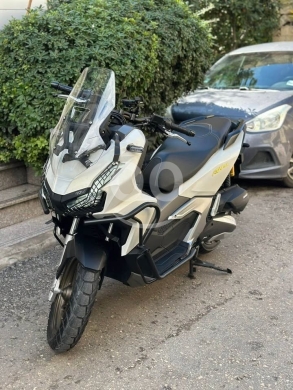 Motorcycles & ATVs in Damour - Adv 2022