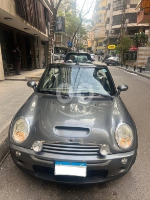 Mini in Haret Hreik - Mini Cooper 2006