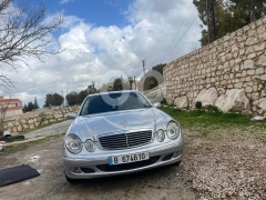 Mercedes E320 2003