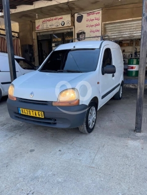 Renault in Beirut City - كونغو موديل 2001