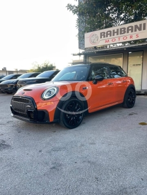 Mini in Zouk Mosbeh - Mini cooper Model 2016