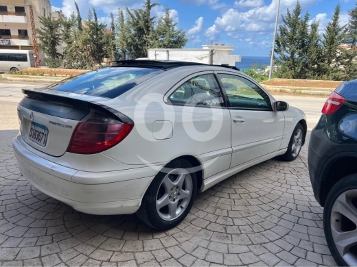 Mercedes-Benz in Saida - Mercedes Benz 230-kompressor Model 2003
