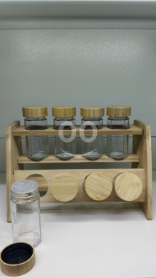 Kitchen appliances in Saida - ستاند بهارات خشبي أنيق مع 8 مرطبانات زجاجية | Wooden Spice Rack with 8 Glass Jars