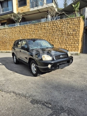 Hyundai in Beirut City - Hyundai Santa Fe 2004
