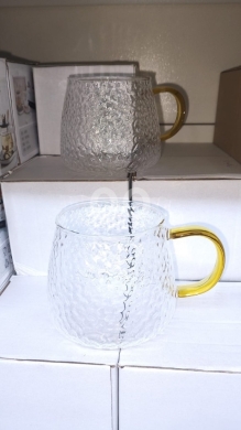 Kitchen in Saida - ماغ زجاج محجر حراري مع مسكة ذهبية أنيقة | Heavy-Duty Textured Thermal Glass Mug with Golden Handle