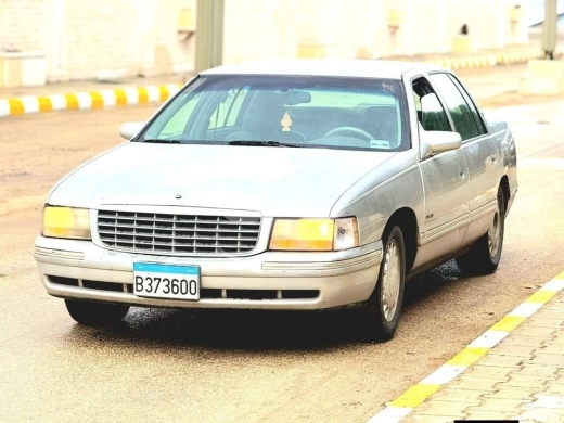 Cadillac in Chtaura - Cadillac deville model 1999