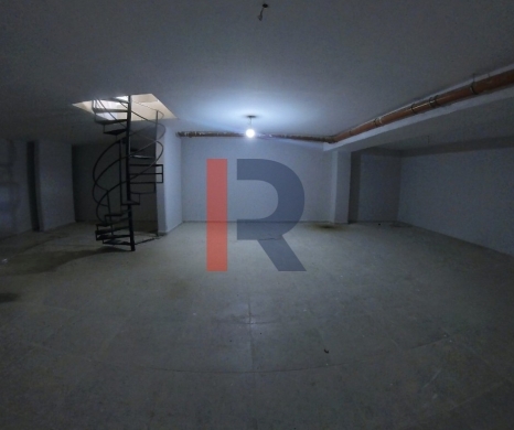 R9-3246 Shops for Rent in Abou Samra Outour Tripoli – 115 m² — 4