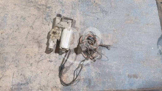 Vehicles accessories in Choueifat - فتحت سقف كاملة