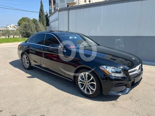 Mercedes-Benz in Zgharta - Mercedes C300 2018