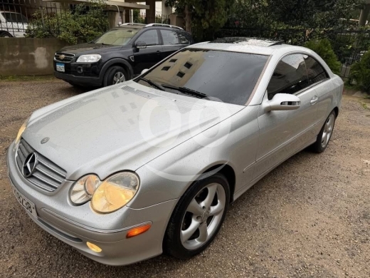 Mercedes-Benz in Zgharta - MERCEDES CLK 320 MODEL 2005