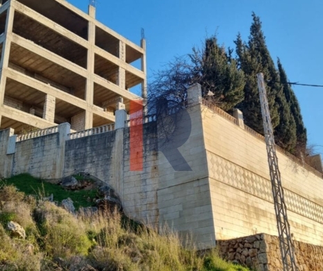 R9-3265 Full Building with Land for Sale in Nakhleh Koura — 3