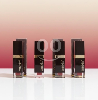 Santé & Beauté dans Tripoli - أحمر شفاه إيميلي السائل لإطلالة جذابة ويدوم طويلاً | Emelie Liquid Lipstick for Long-lasting Glamour